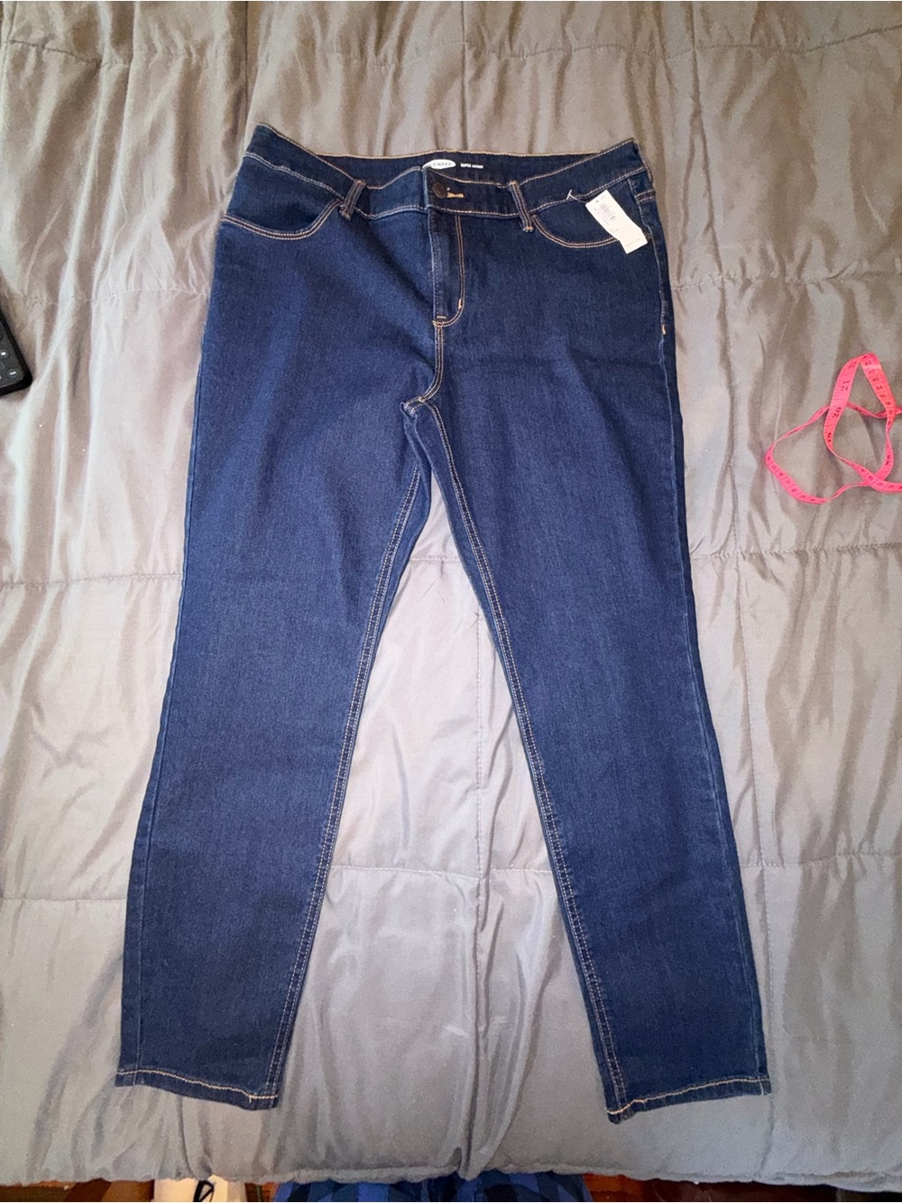 NWT Old Navy Super Skinny Dark Wash Jeans Size 12 Short
